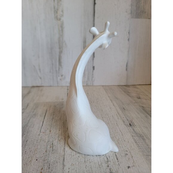 Freeman George giraffe bone white vintage ceramic home decor figure - Picture 7 of 8
